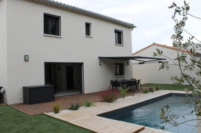Villa moderne climatisée avec piscine privée